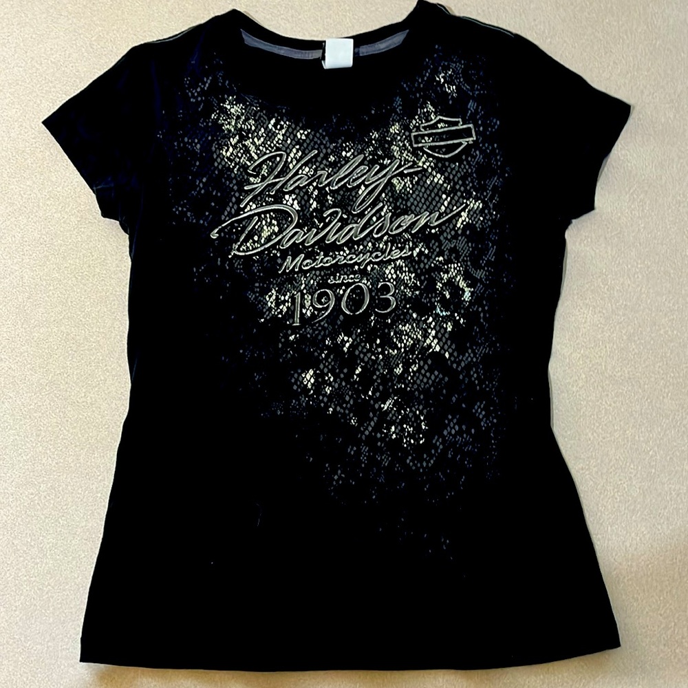 Women’s Harley Davidson T-shirt, size medium deadwood, South Dakota